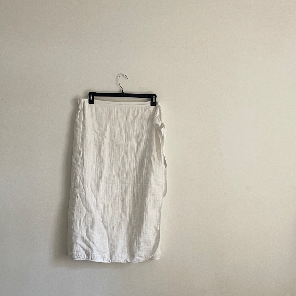 Chic White Pencil Skirt